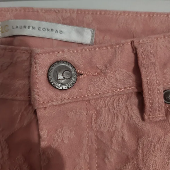 LC Lauren Conrad Pink Textured Pants, size 6 - Picture 5 of 9